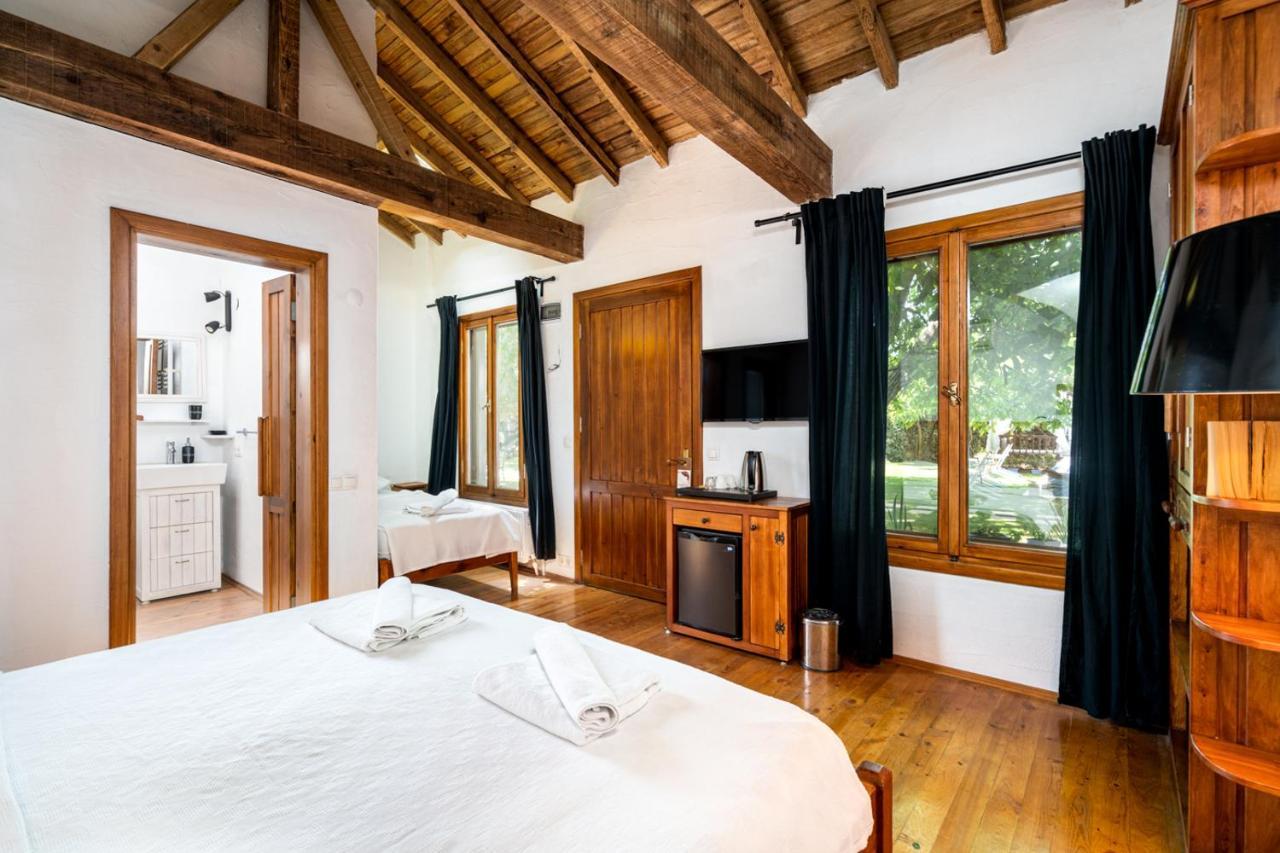 Ephesus Lodge كيرازلي المظهر الخارجي الصورة