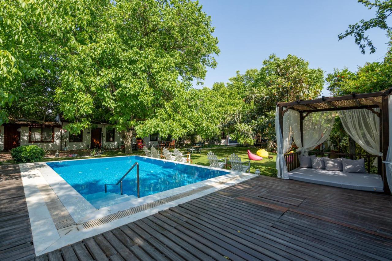 Ephesus Lodge كيرازلي المظهر الخارجي الصورة