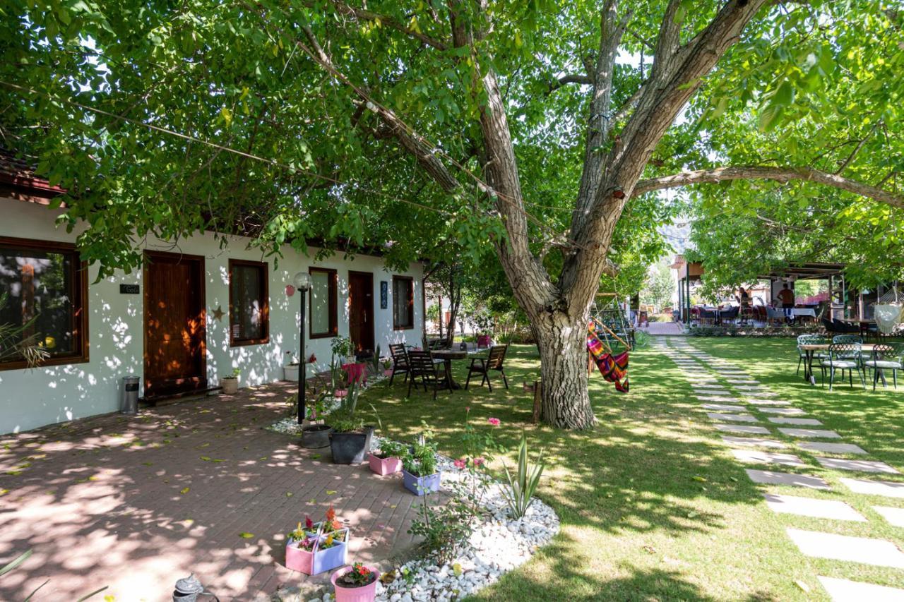 Ephesus Lodge كيرازلي المظهر الخارجي الصورة