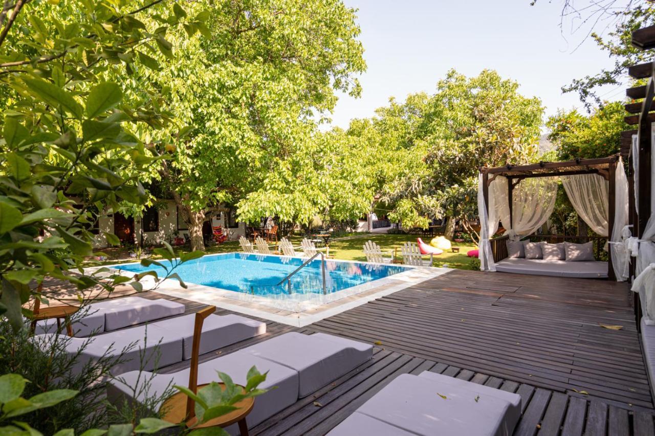 Ephesus Lodge كيرازلي المظهر الخارجي الصورة