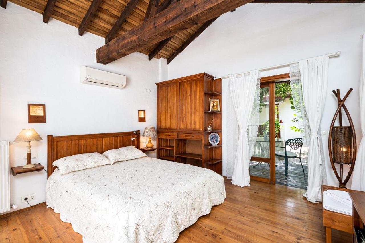 Ephesus Lodge كيرازلي المظهر الخارجي الصورة