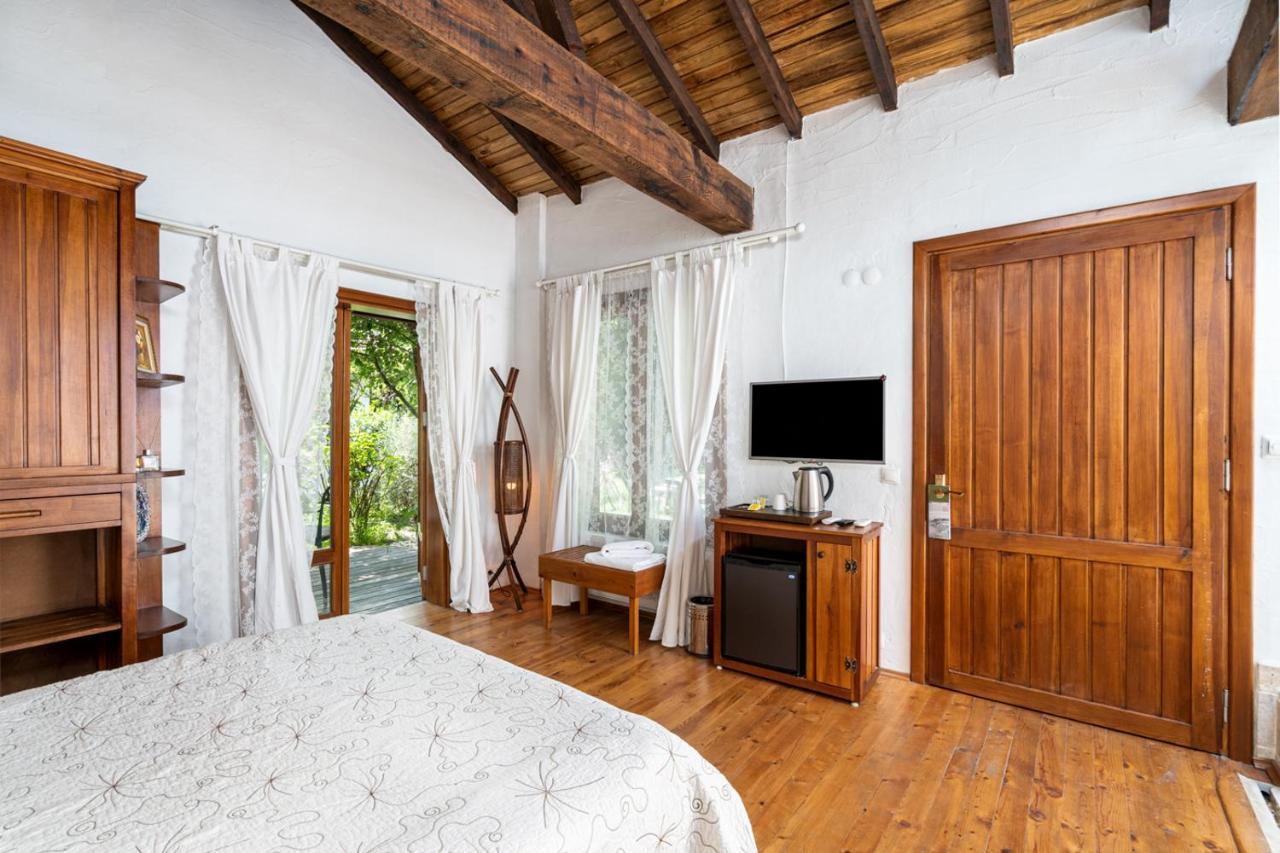 Ephesus Lodge كيرازلي المظهر الخارجي الصورة