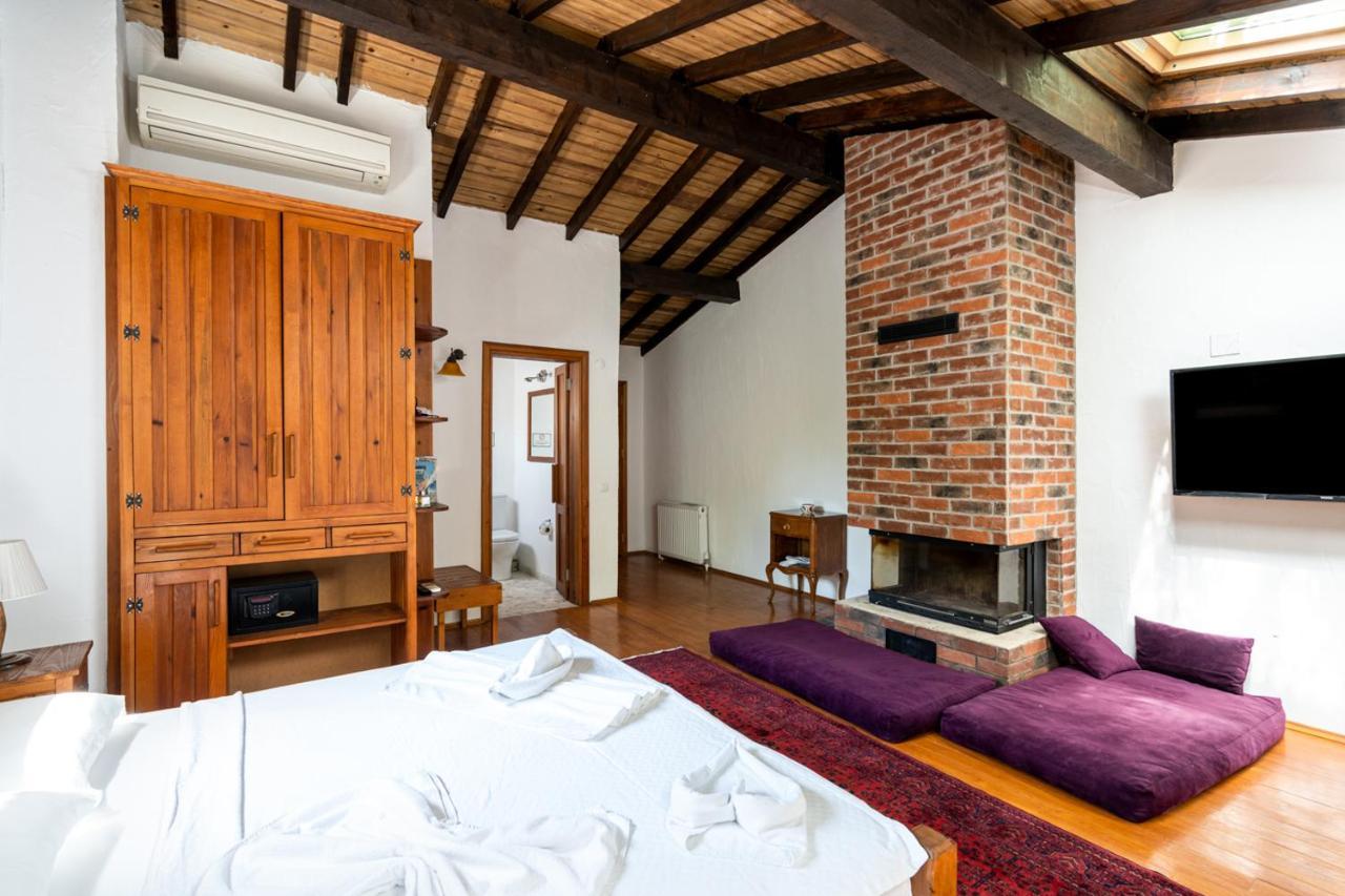 Ephesus Lodge كيرازلي المظهر الخارجي الصورة