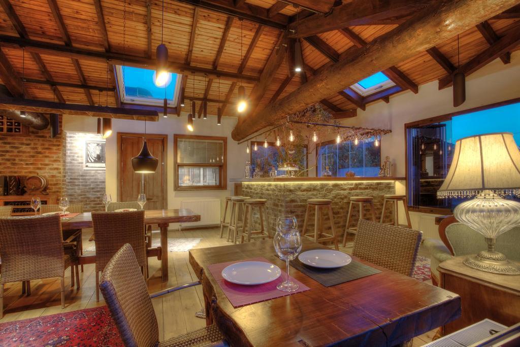 Ephesus Lodge كيرازلي المظهر الخارجي الصورة