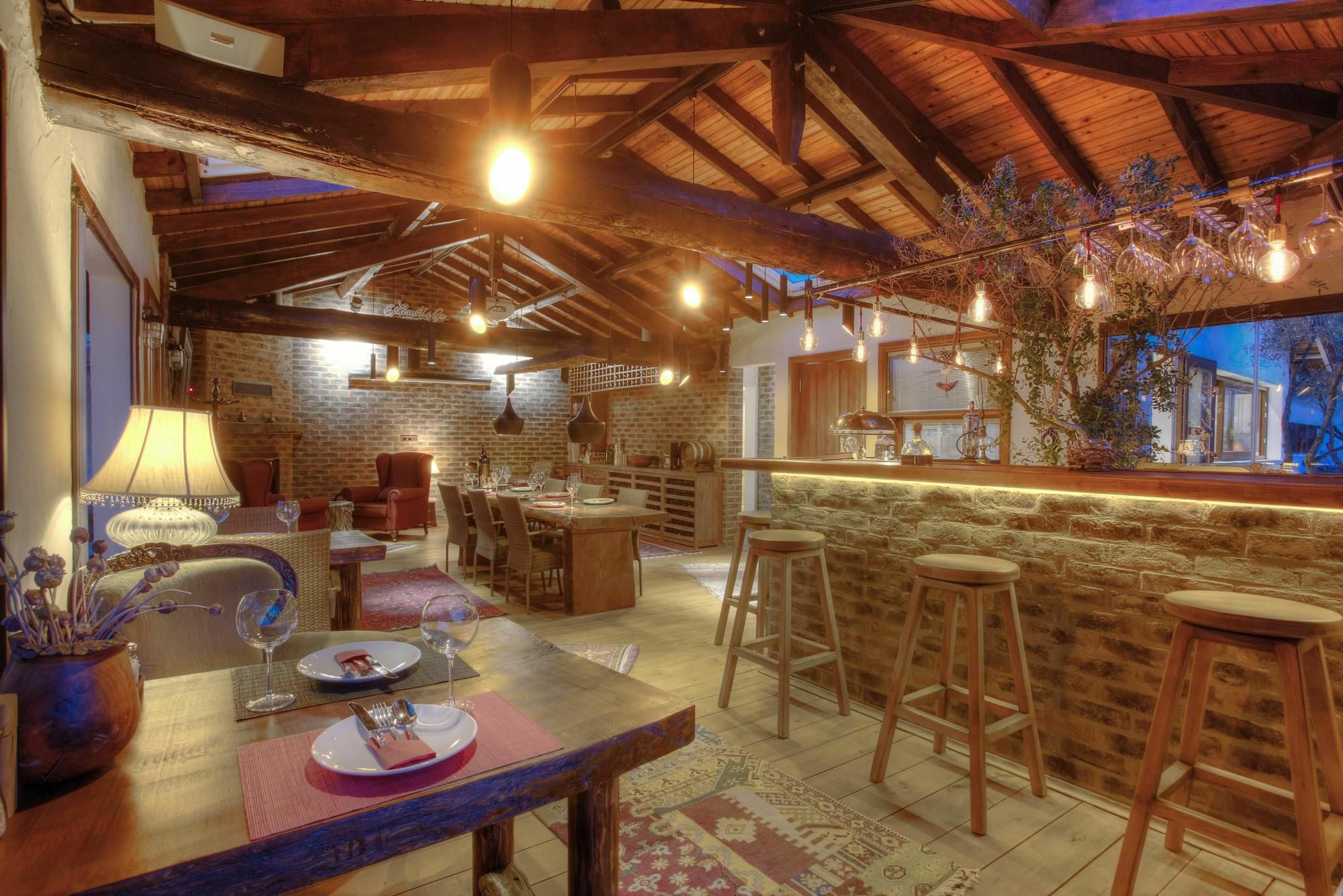 Ephesus Lodge كيرازلي المظهر الخارجي الصورة