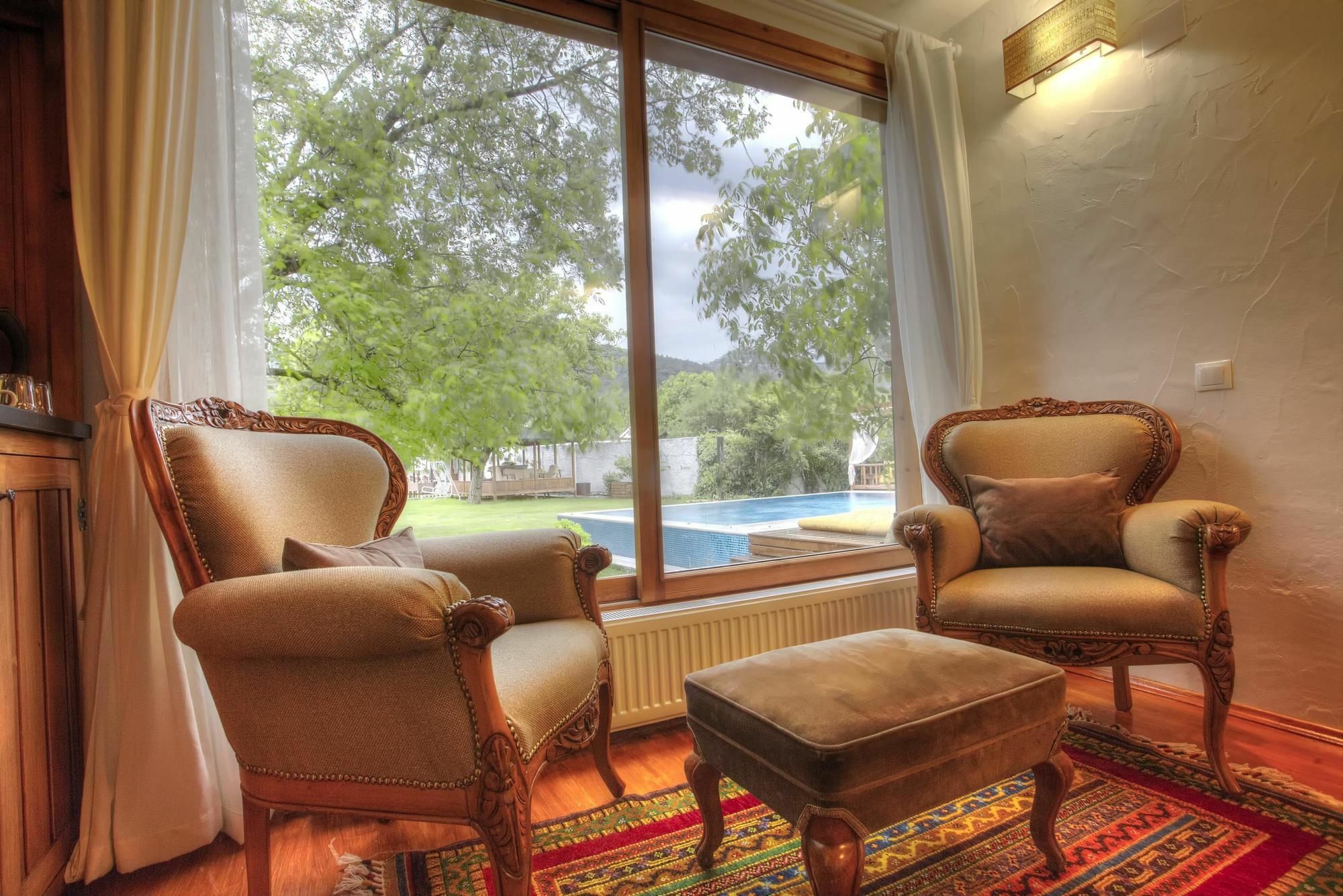 Ephesus Lodge كيرازلي المظهر الخارجي الصورة