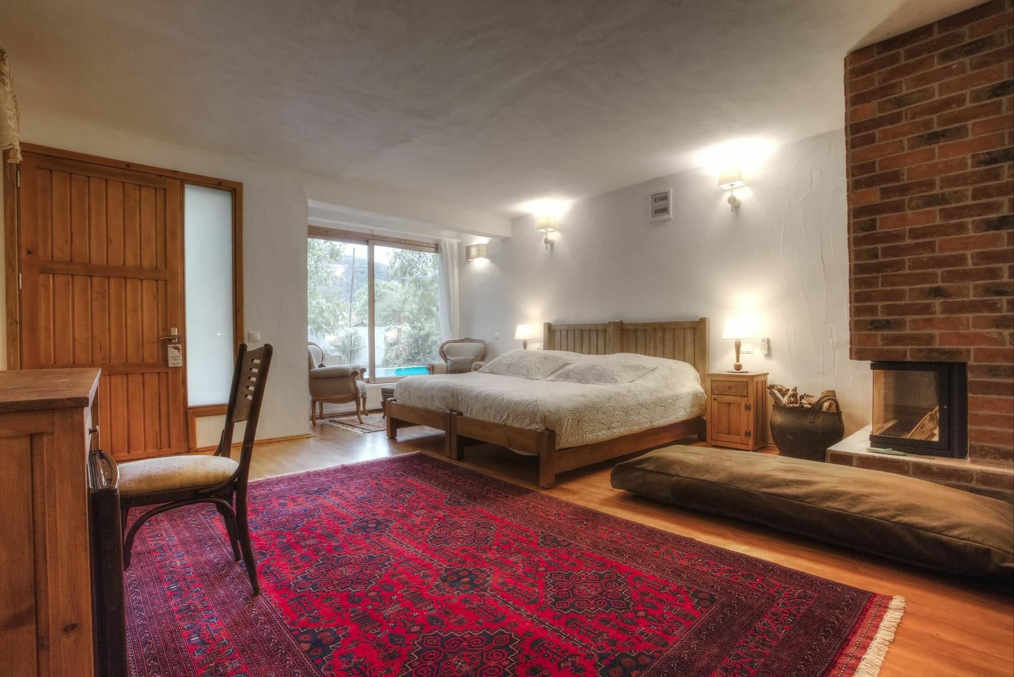 Ephesus Lodge كيرازلي المظهر الخارجي الصورة